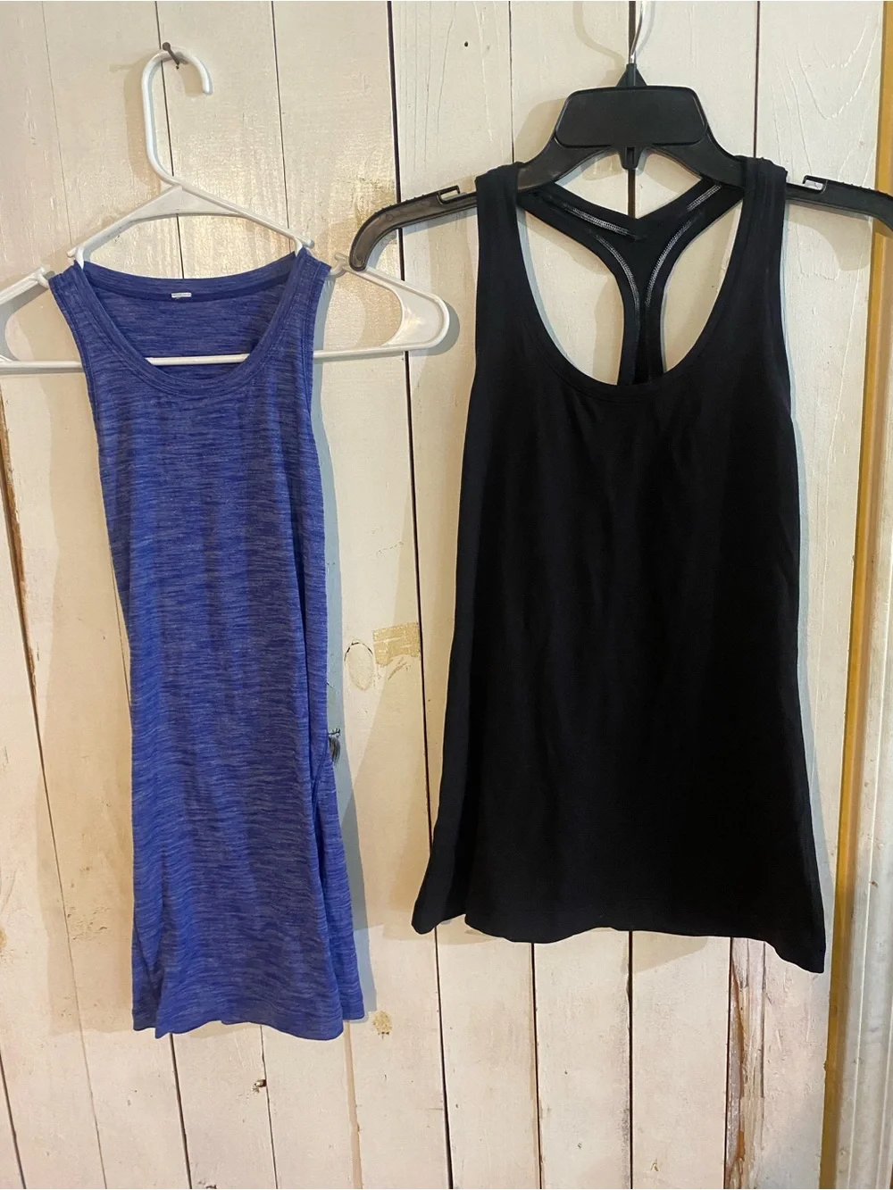 Lululemon Women's Size 6 Workout Lot | 5 Tops + Size 8 Leggings | 6 Pieces" - Picture 2 of 16